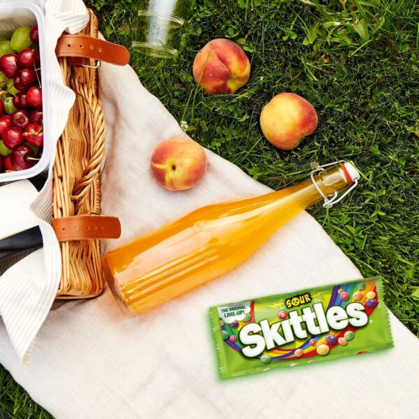 آب‌نبات ترش اسکیتلس Skittles